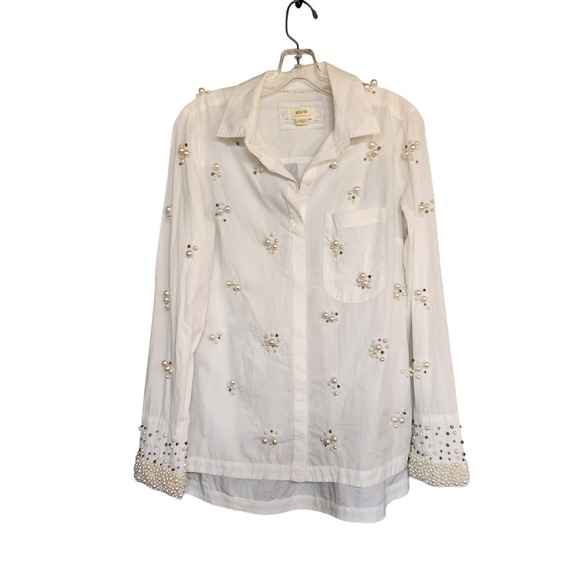 Maeve by Anthropologie Tops - Maeve by Anthropologie pearl embellished white cotton shirt S